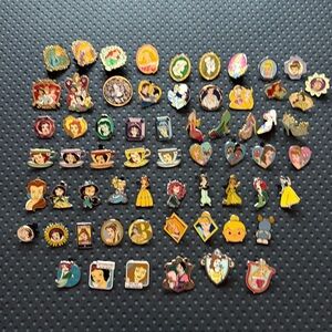Disney Trading Pins Lot of 60– princess